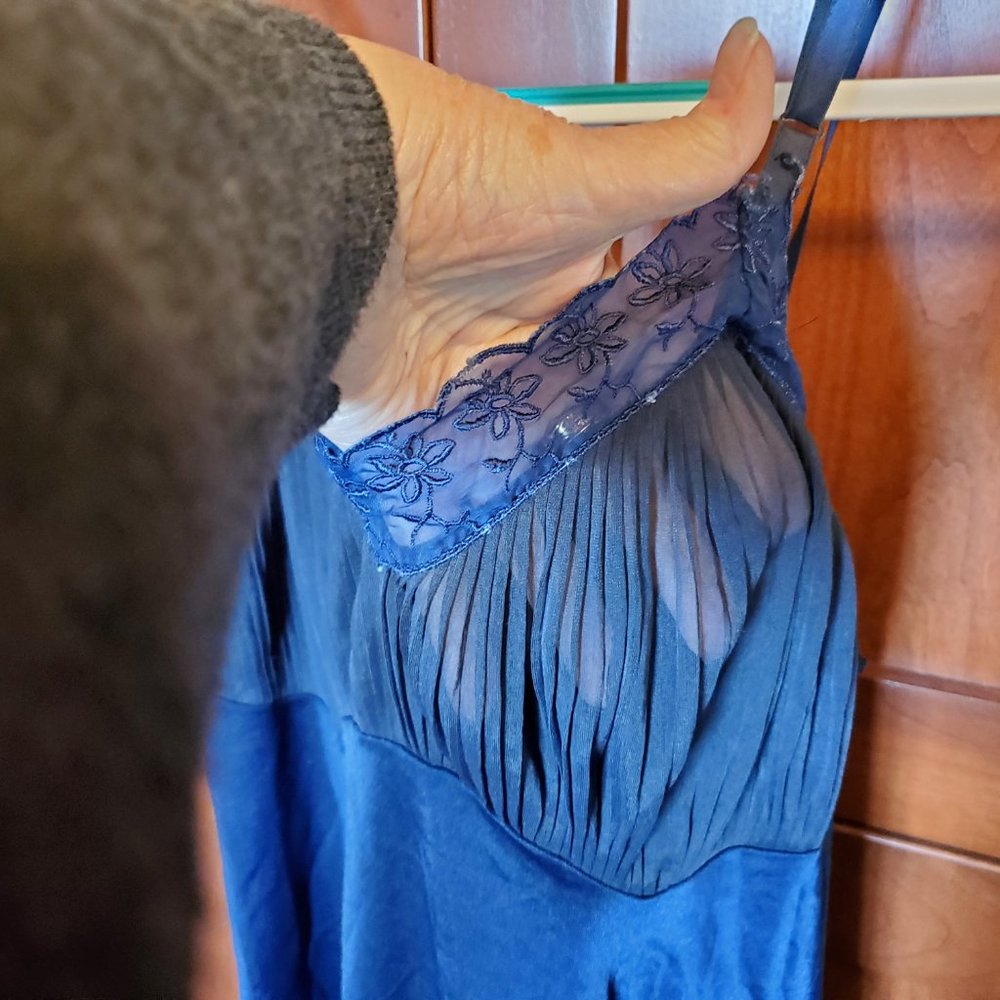 Vintage Peek-a-Boo Slip or Nightie - Navy - 36